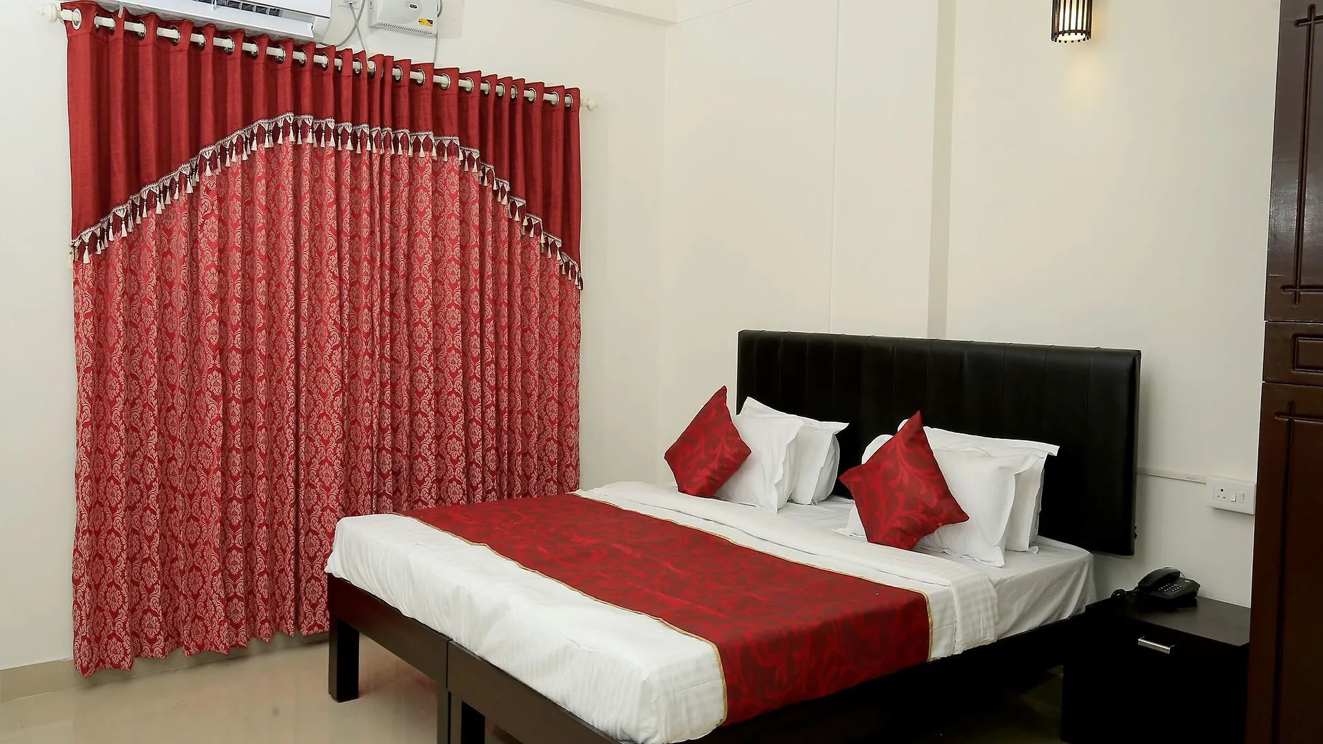 Oyo 10369 Technopark Phase 3 Hotel Thiruvananthapuram